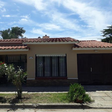 Chalet La Mambu Mar de Ajó Exterior foto